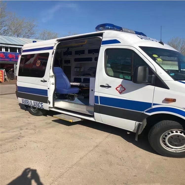 谷城私人长途救护车出租转院回家